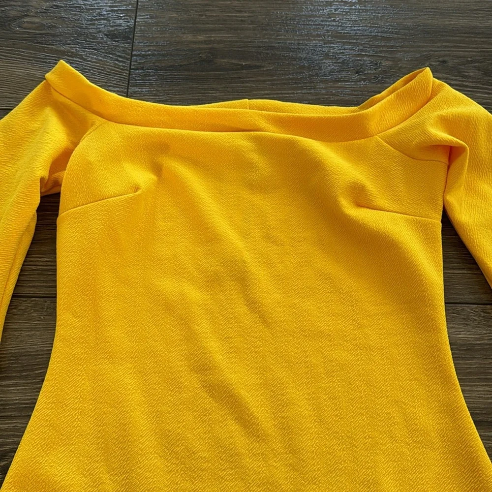 (SOLD)Yellow Dress - Picture 4 of 5